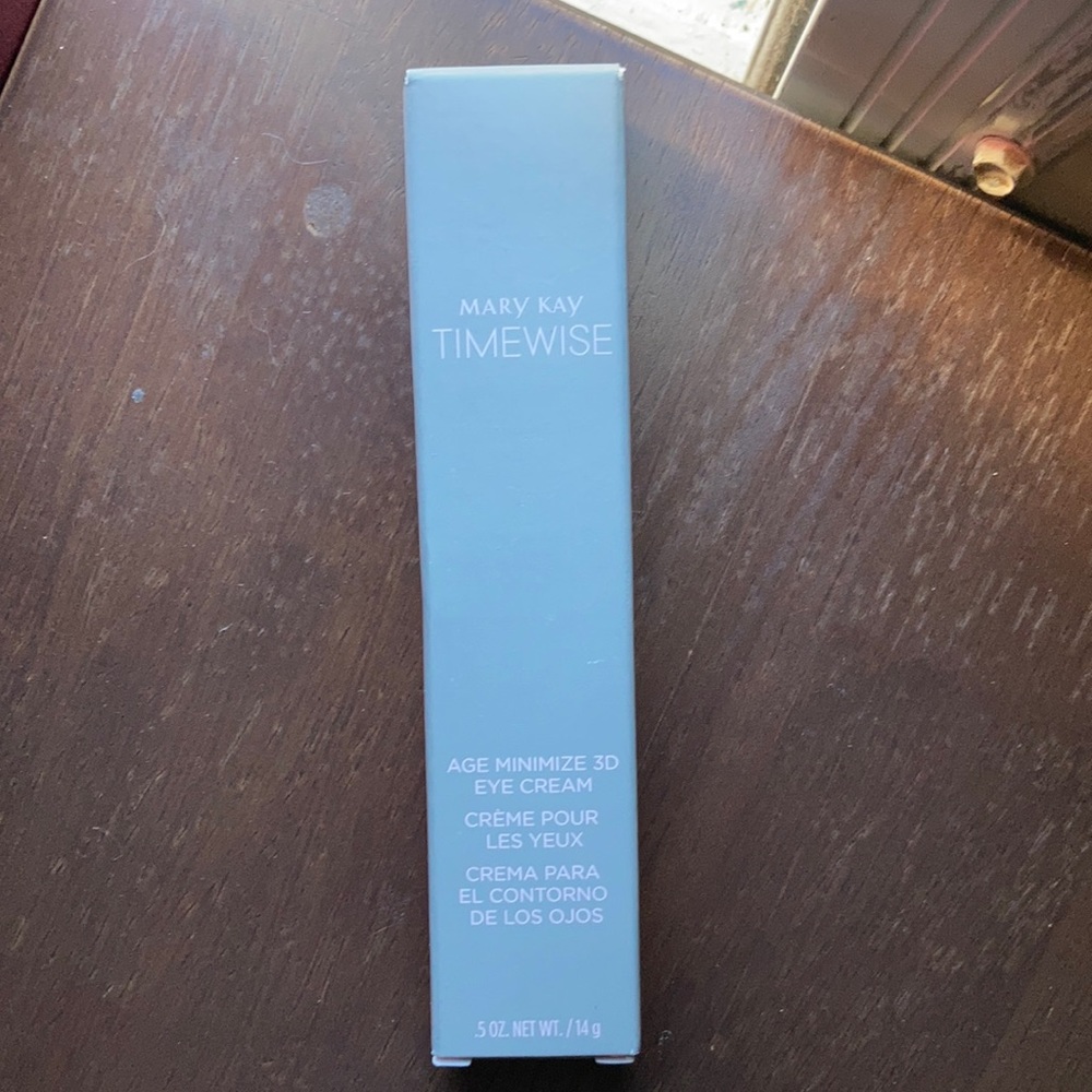 Age minimized 3D eye cream